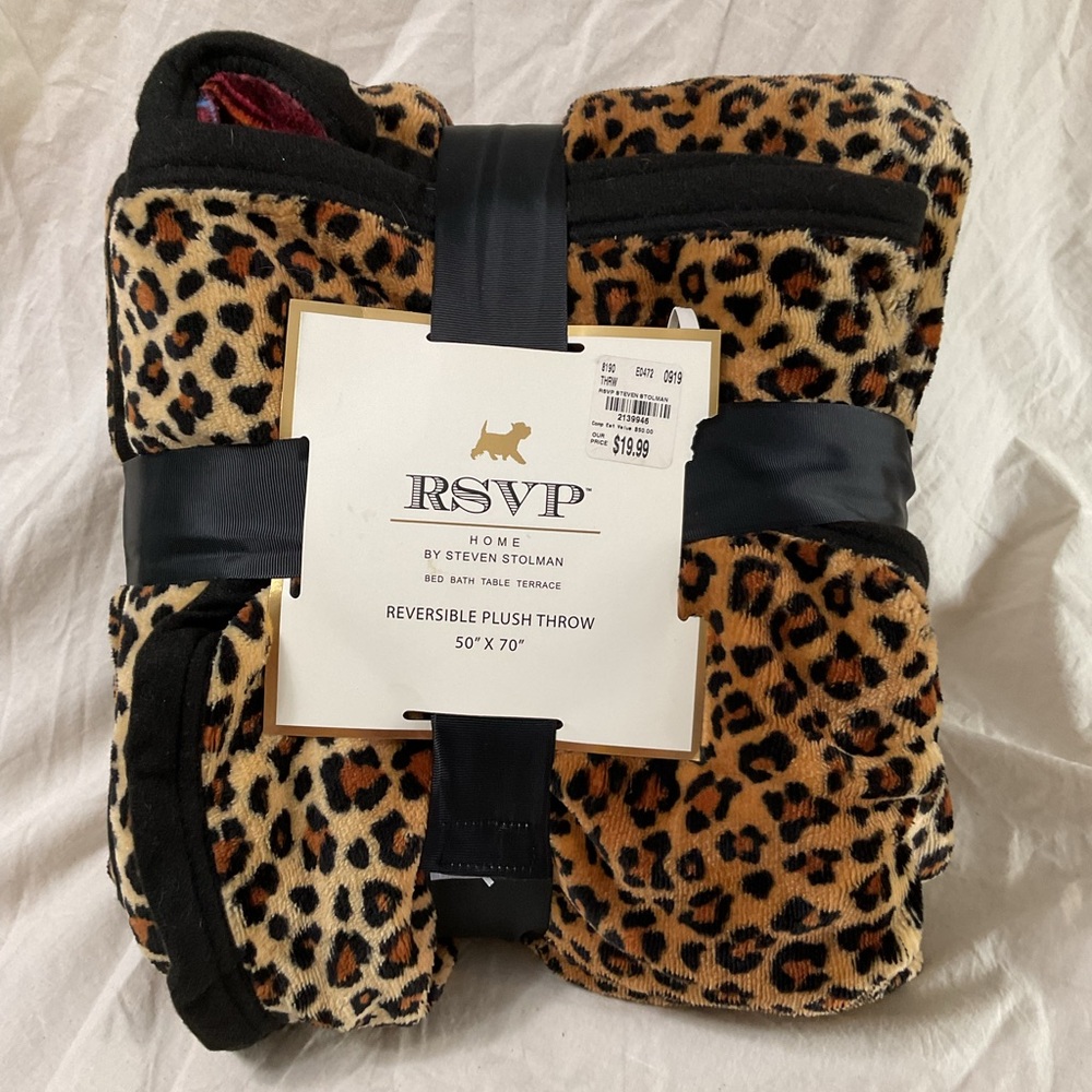 RSVP Reversible Plush Throw